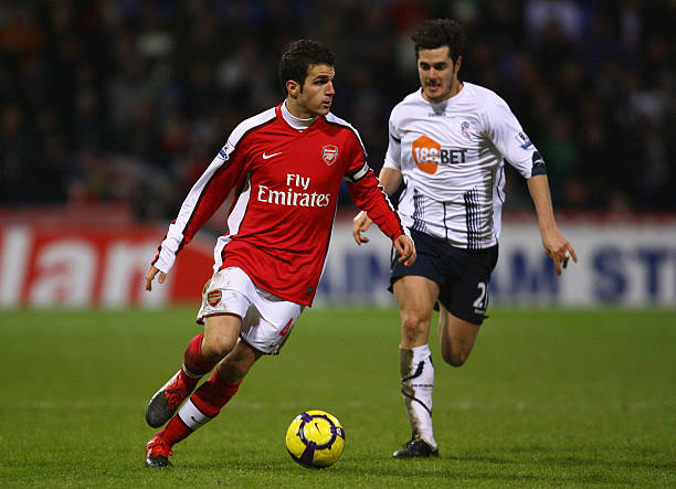 不少球迷在 不少球迷在