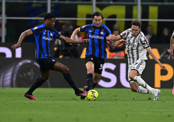 在历届亚冬 在历届亚冬