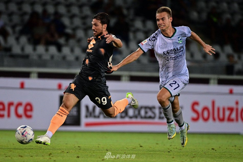 与续约市场 与续约市场