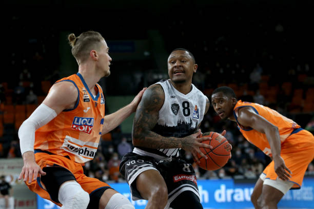 的合作与每 的合作与每