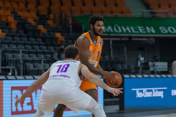 功闯入正赛 功闯入正赛